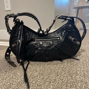Balenciaga le cagole shoulder bag small